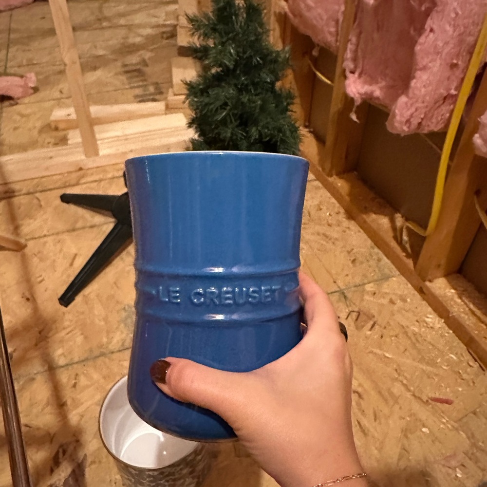 Le Creuset Azure Blue Stoneware Holder